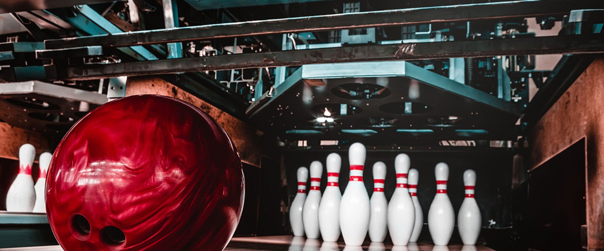 Experience Fun and Excitement with Scoring Systems at a Bowling Alley in Suffolk County, NY